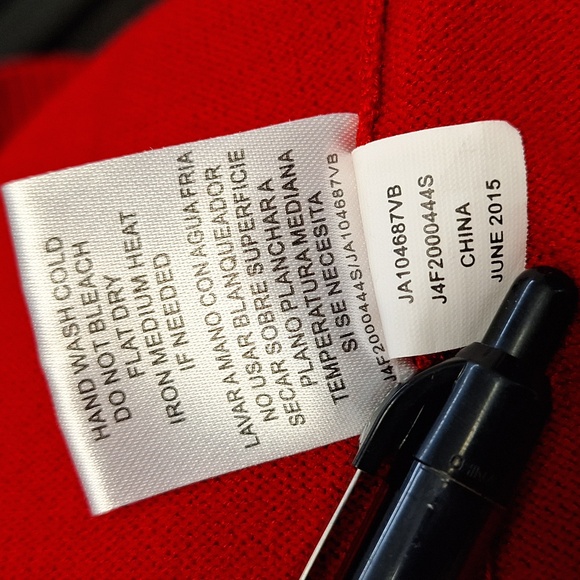 Joseph A. QUEST-CE QUE CEST SILK? Petite M Women's w/Tags Turtleneck Scarlet Red - Picture 7 of 7